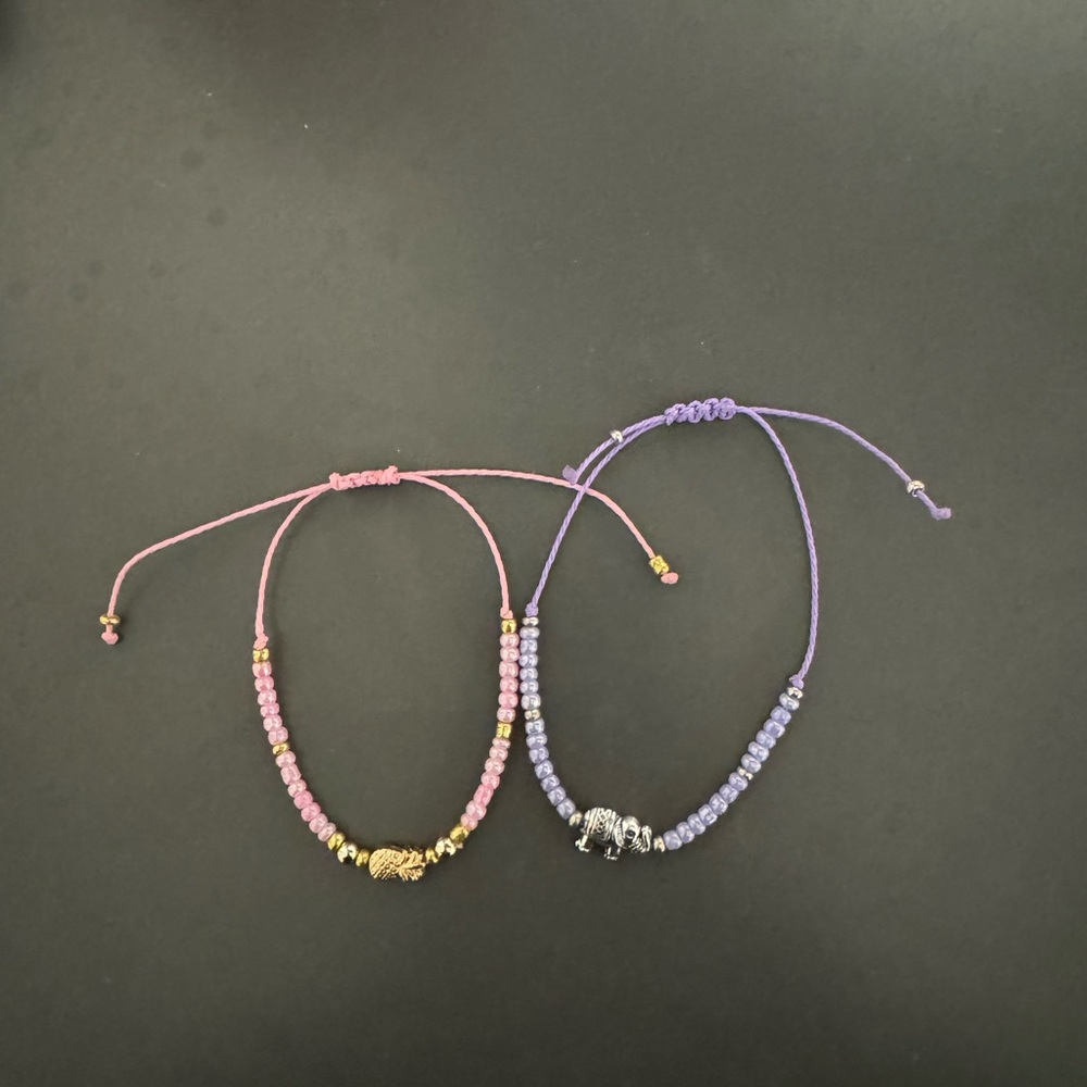 2 bracelets